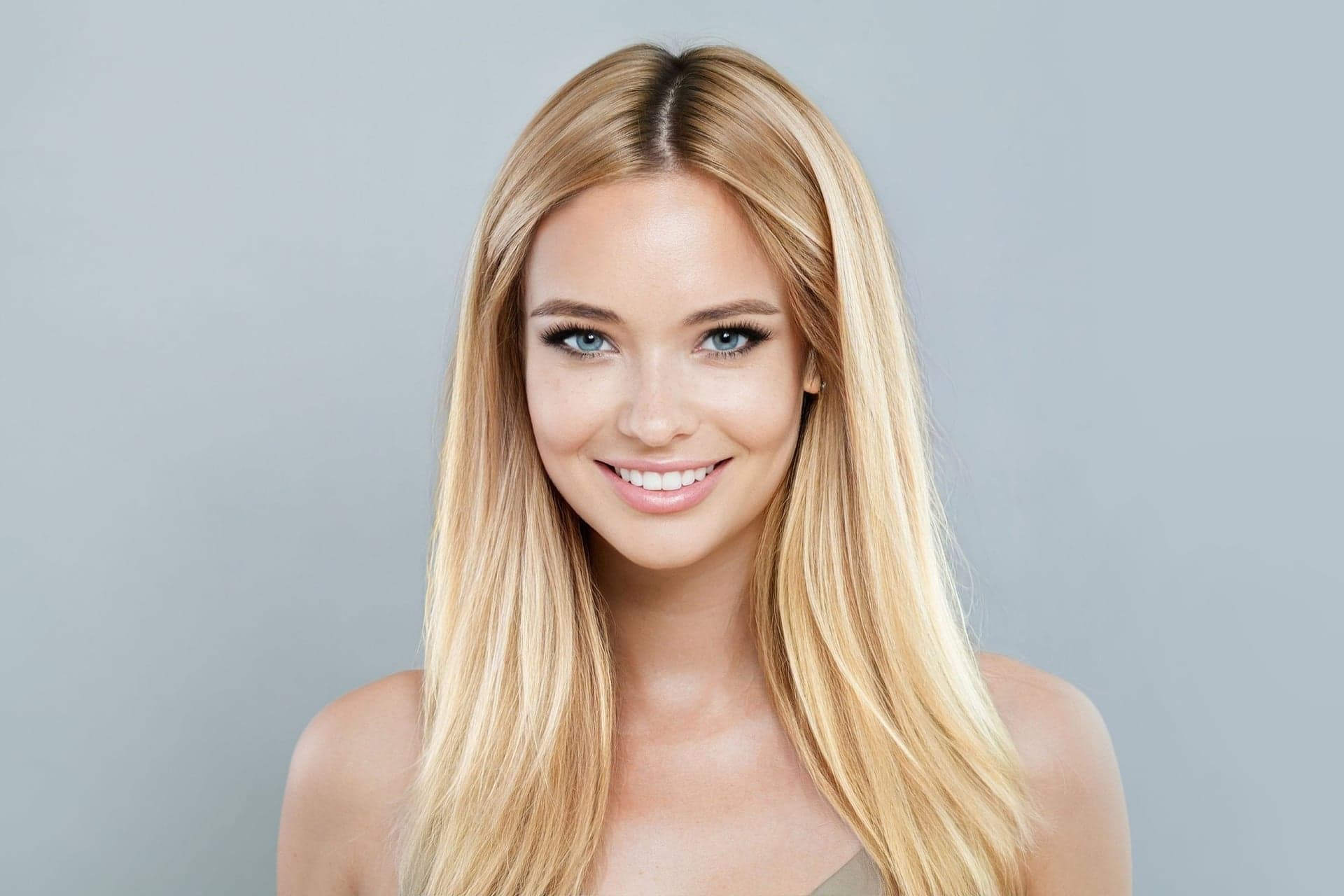 Blond 2 – estetická procedura